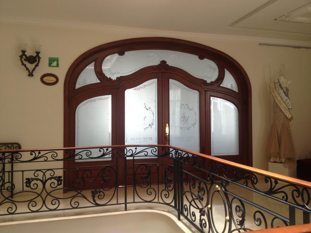 Grand Hotel Tepatitlan 외부 사진