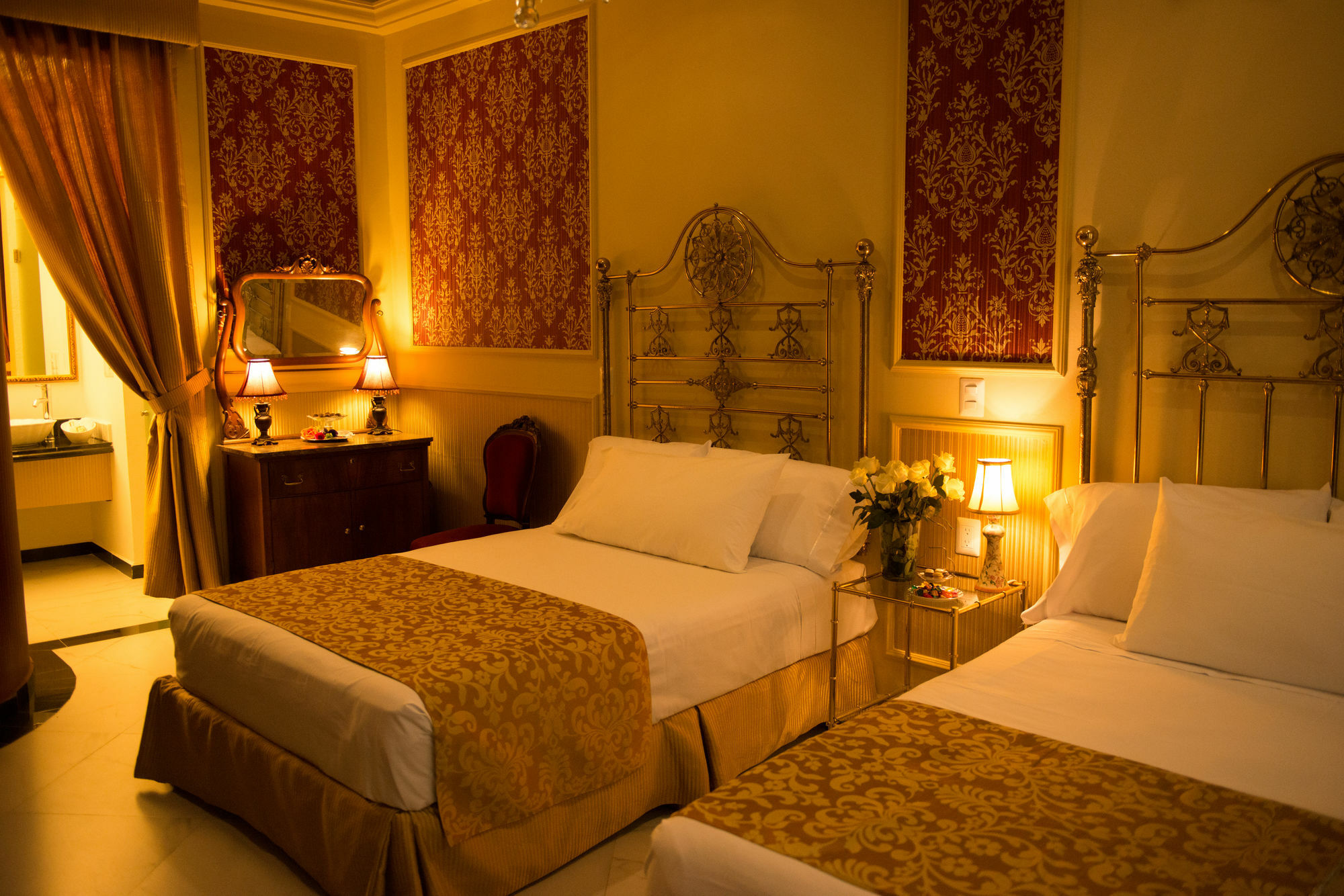 Grand Hotel Tepatitlan 외부 사진